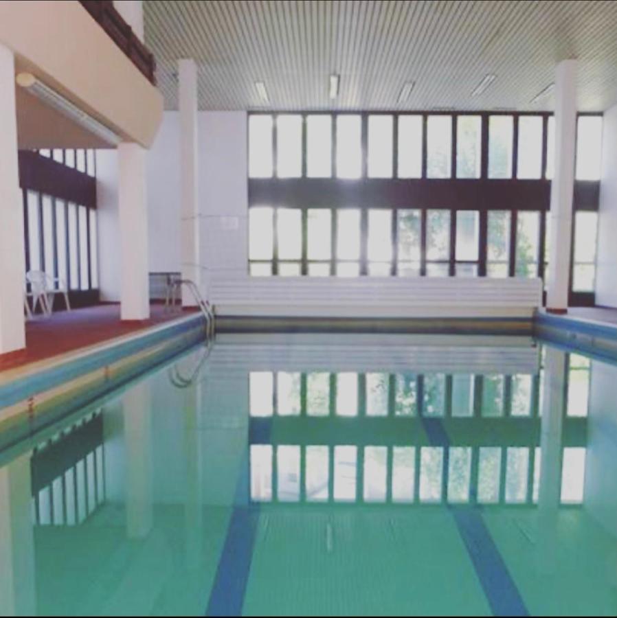 Appartement 58 M2 Avec Piscine Interieure Vue Montagne Centre Village , Parking Prive Saint-Lary-Soulan Luaran gambar