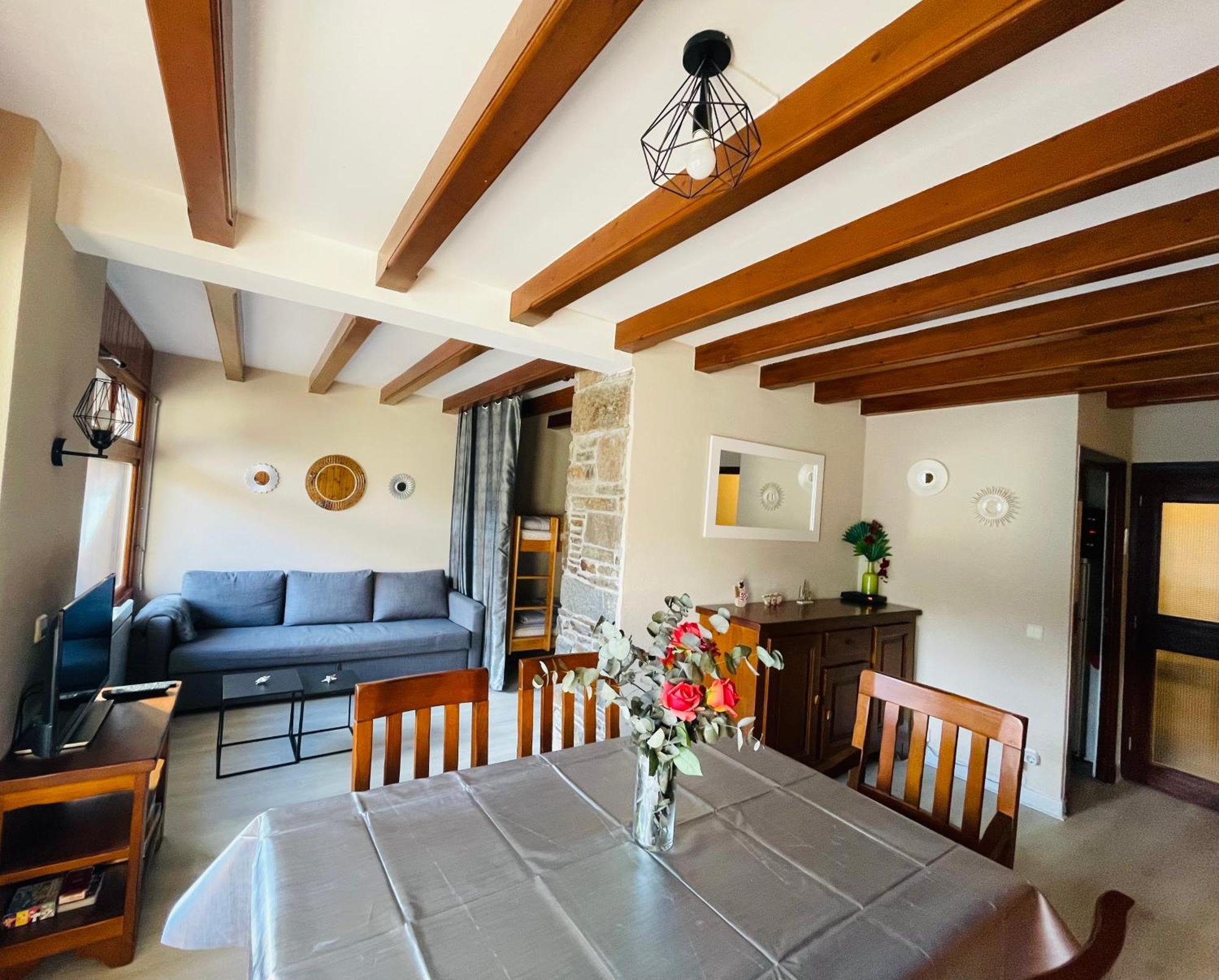 Appartement 58 M2 Avec Piscine Interieure Vue Montagne Centre Village , Parking Prive Saint-Lary-Soulan Luaran gambar